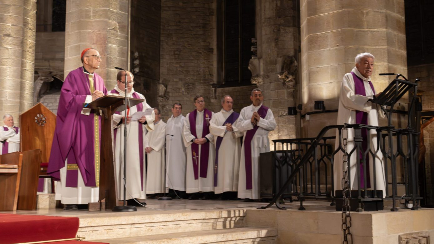 Article a la web de "Arquebisbat de Barcelona" sobre la Missa dels Difunts | © Agustí Codinach
